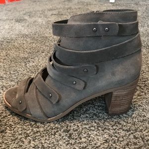 Vince Camuto open toe bootie size 9.5